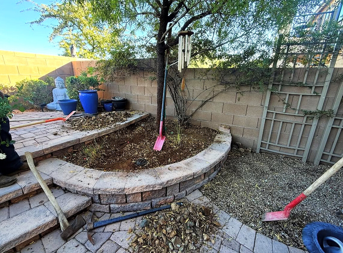 Raised paver planter build